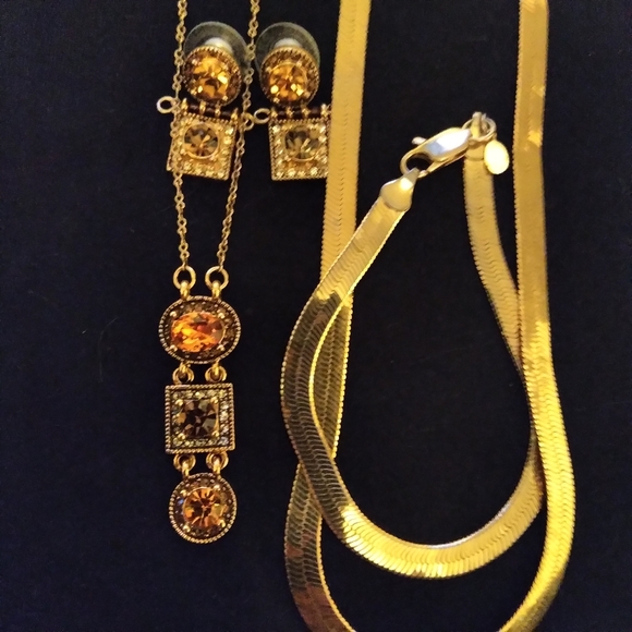 Premier Designs Jewelry - Two sets of Premier Designs jewelry